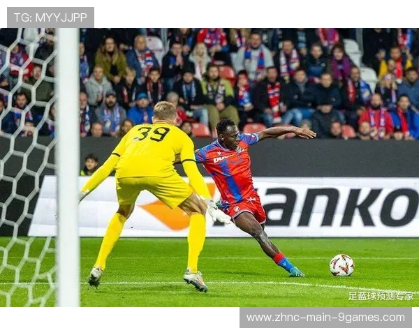 拉齐奥反击打穿防线