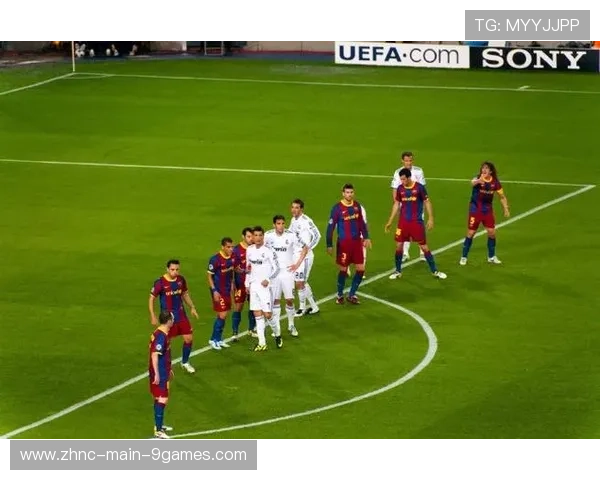 西甲：皇马绝杀巴萨，榜首位置再度争夺激烈，西甲皇马对巴萨比赛时间